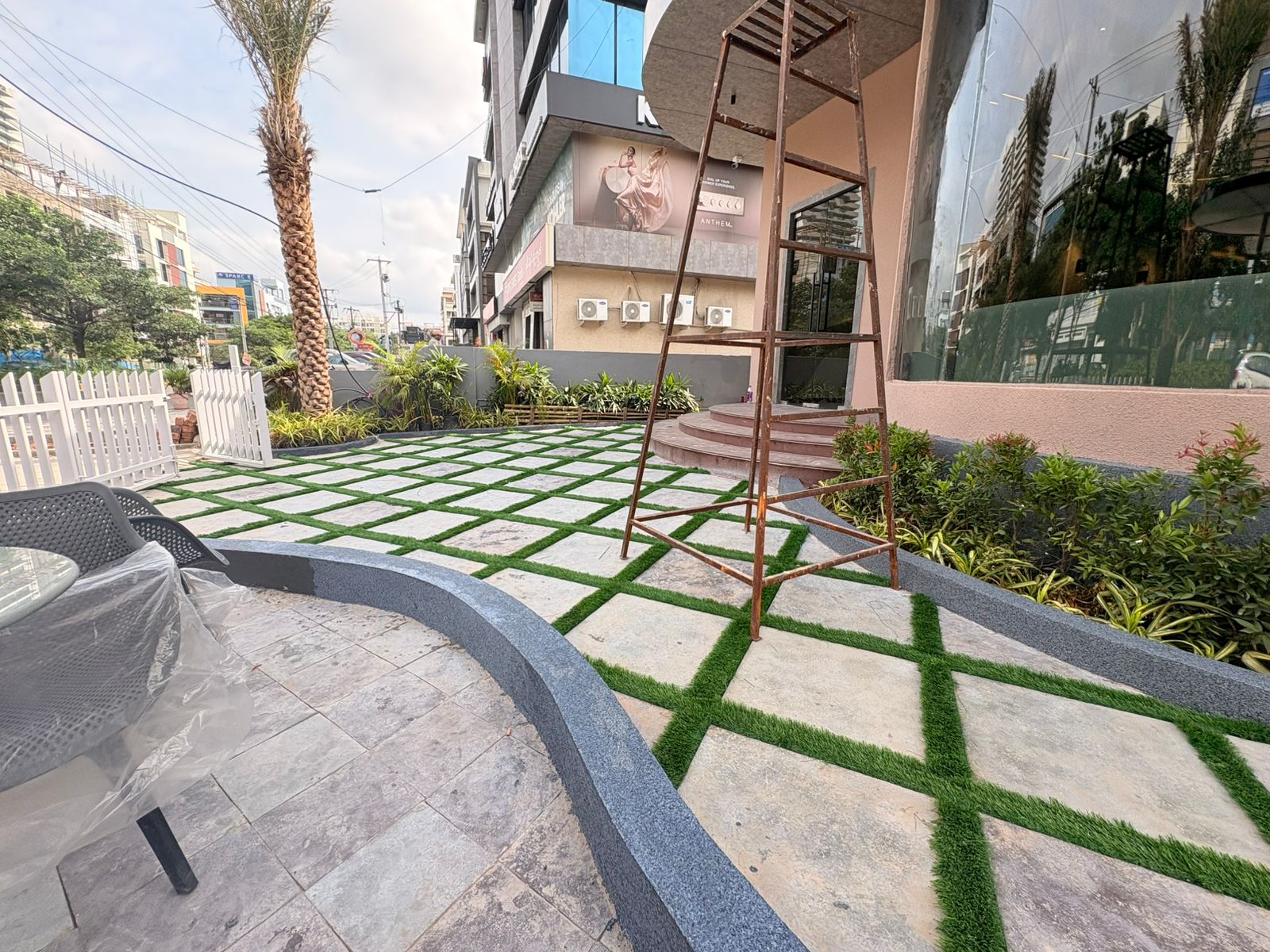 ultra density synthetic grass for lawns