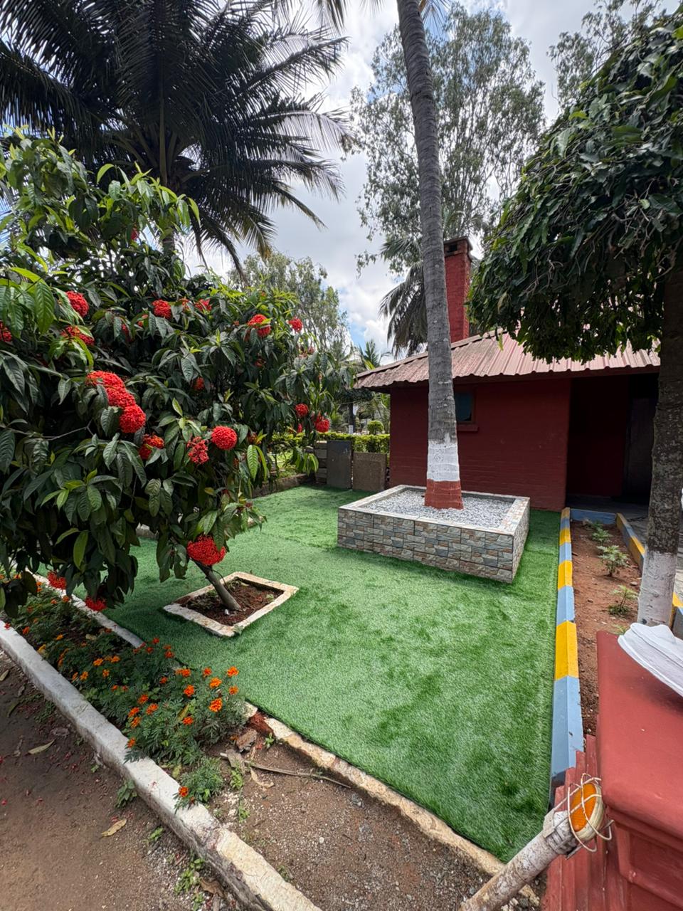 ultra density synthetic grass for lawns