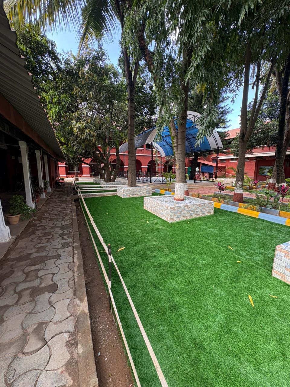 ultra density synthetic grass for lawns