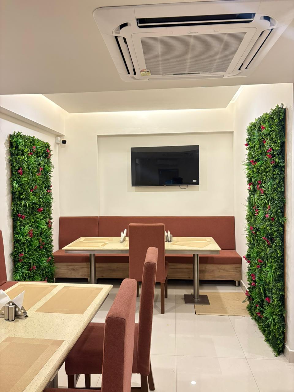 Artificial Green Wall for Interiors